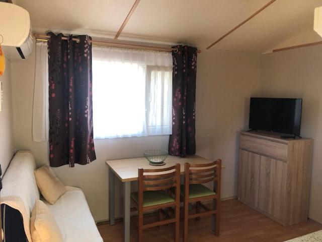 Camping De Parpaillon Roquebrune-sur Argens Luaran gambar
